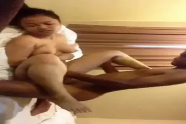 Enak Banget Ngentot Bini Orang Tubuh Montok